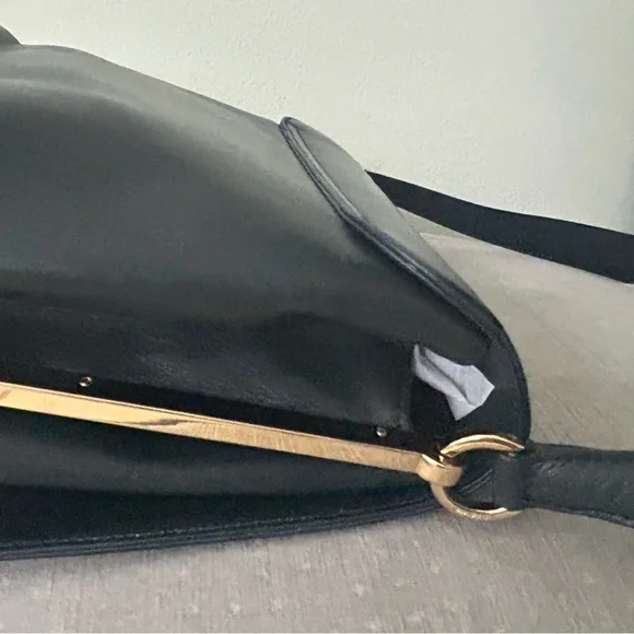 Authentic Salvatore Ferragamo Studio Box Navy Leather Gold Gancio Med EUC - Picture 10 of 15